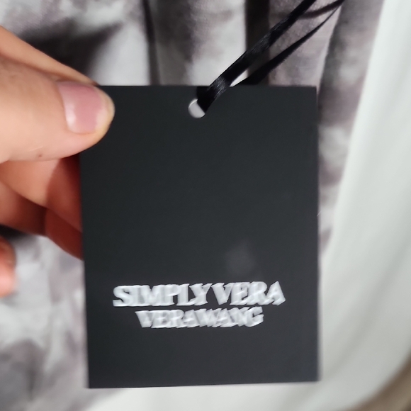 Simply Vera Vera Wang Gray Tie-Dye Crew Neck Sweater - Picture 5 of 8